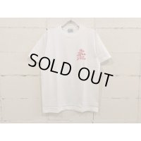 TMT  S/SL TEE (THE MAN IS THERE)